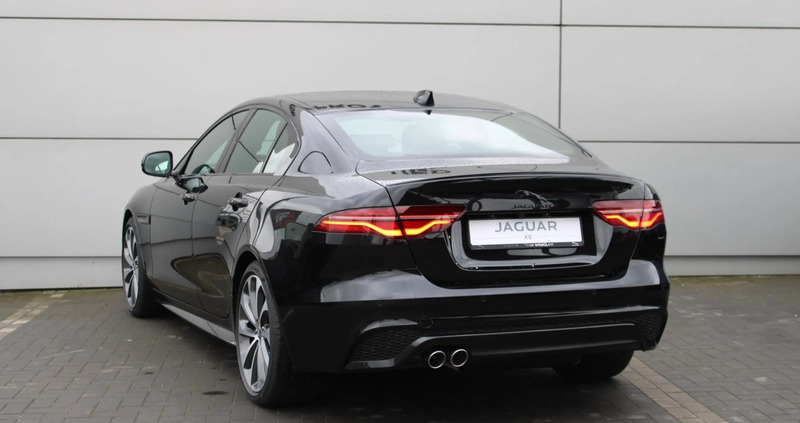 Jaguar XE cena 259900 przebieg: 4000, rok produkcji 2024 z Lwówek Śląski małe 154